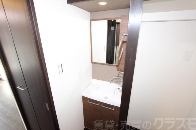 18/21 エントランス