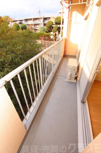 21/26 バルコニー