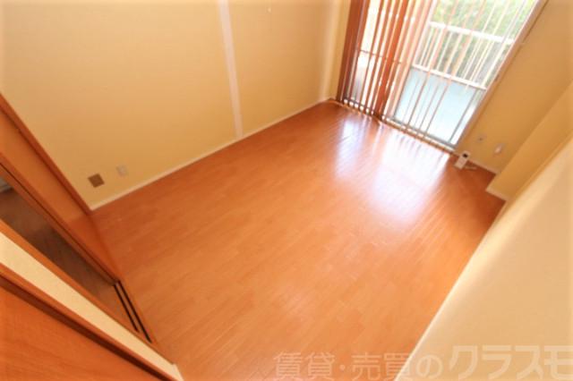 23/26 エントランス