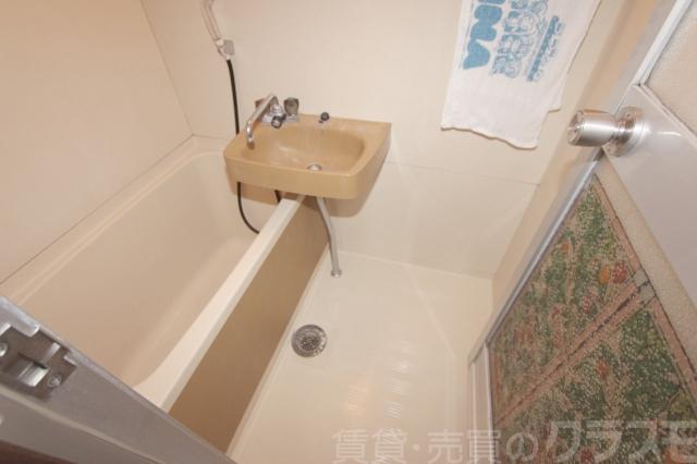 2/4 エントランス