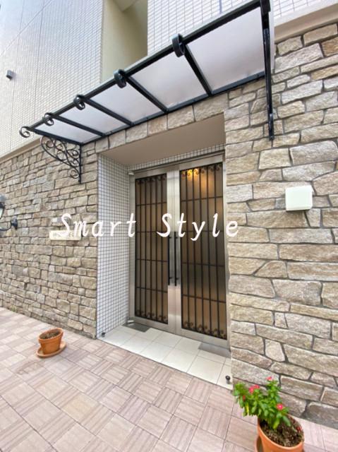 28/30 エントランス