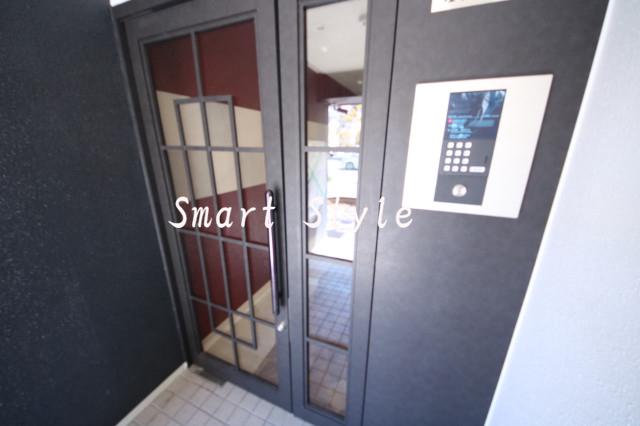 17/25 エントランス