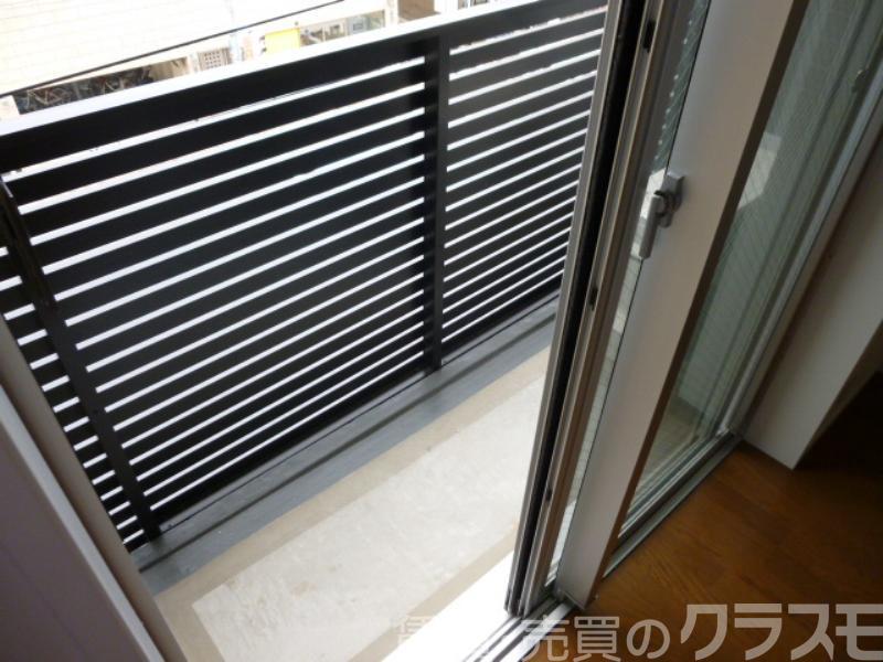 25/30 バルコニー