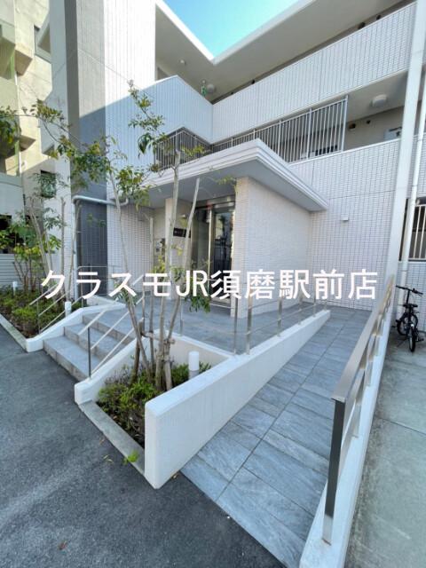 18/30 エントランス