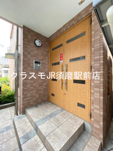 22/30 エントランス