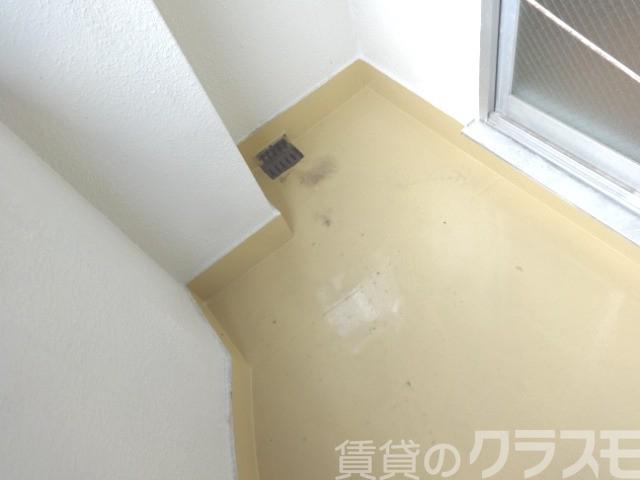 16/23 バルコニー