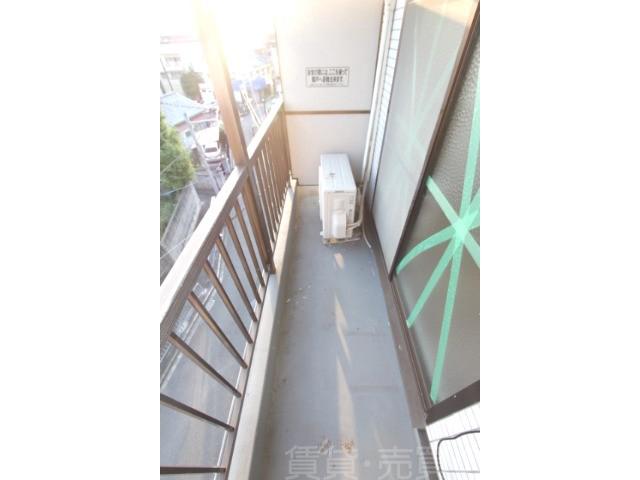 13/18 バルコニー