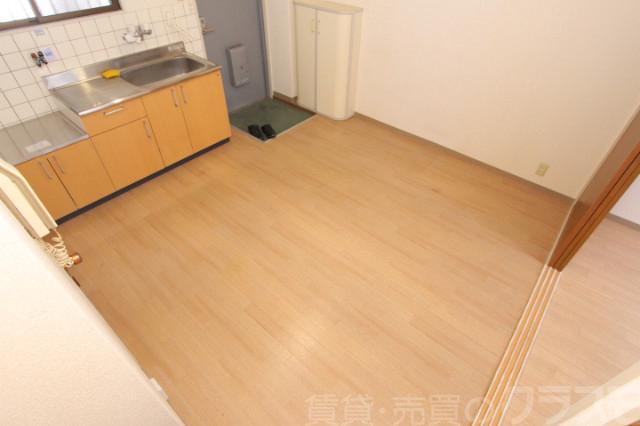 16/19 エントランス