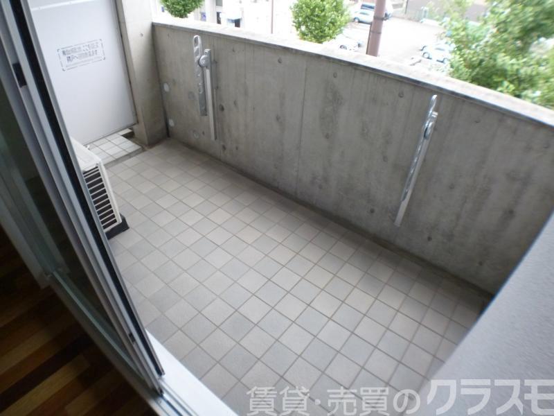 25/30 バルコニー
