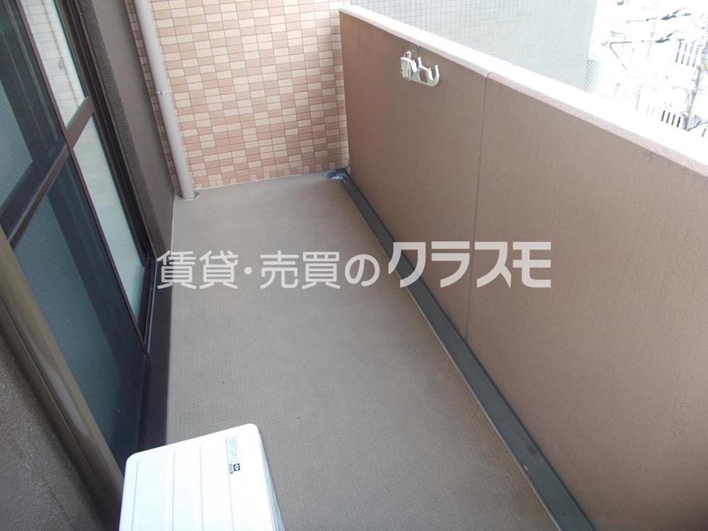 14/28 バルコニー
