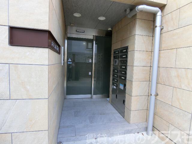 15/26 エントランス