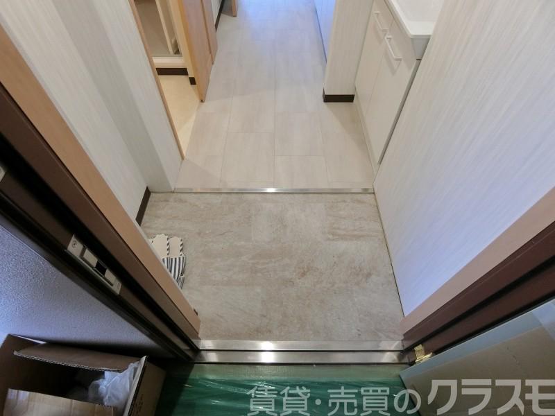 18/30 玄関