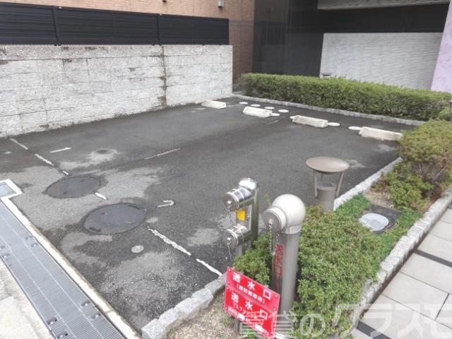 21/26 駐車場