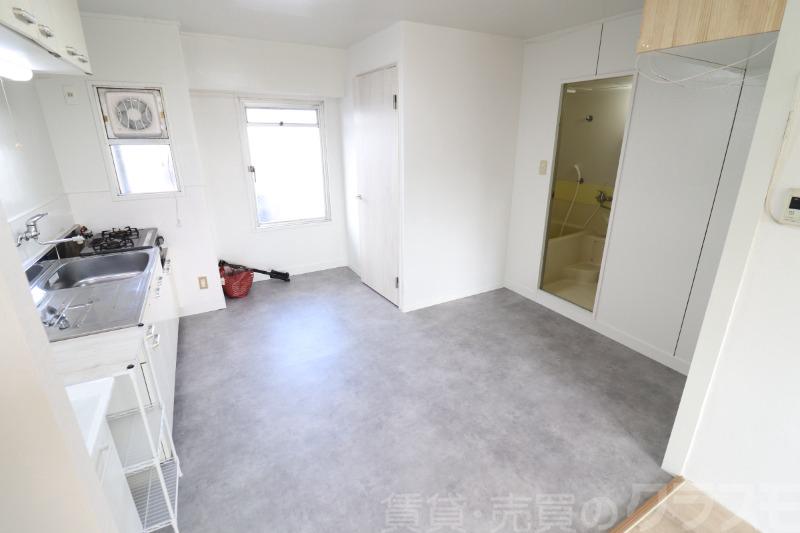 18/25 エントランス