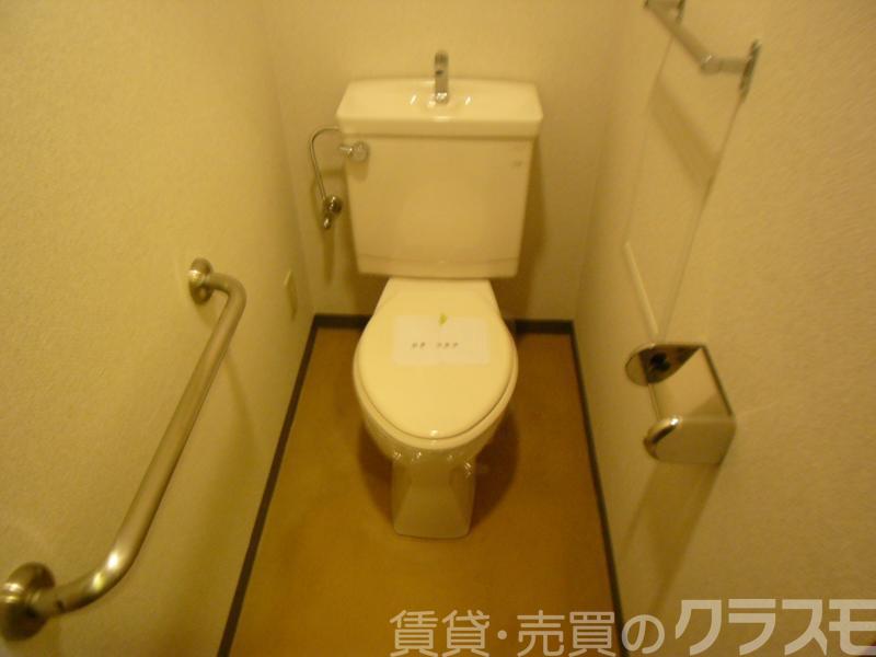 22/30 トイレ