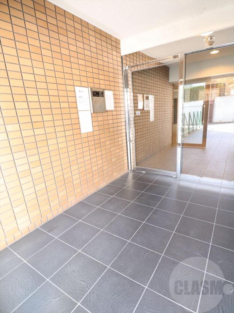 21/29 エントランス