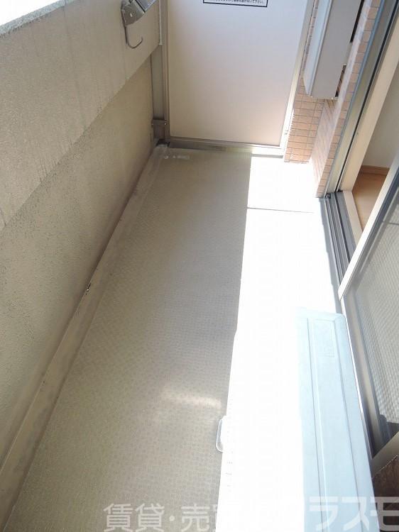 25/30 バルコニー