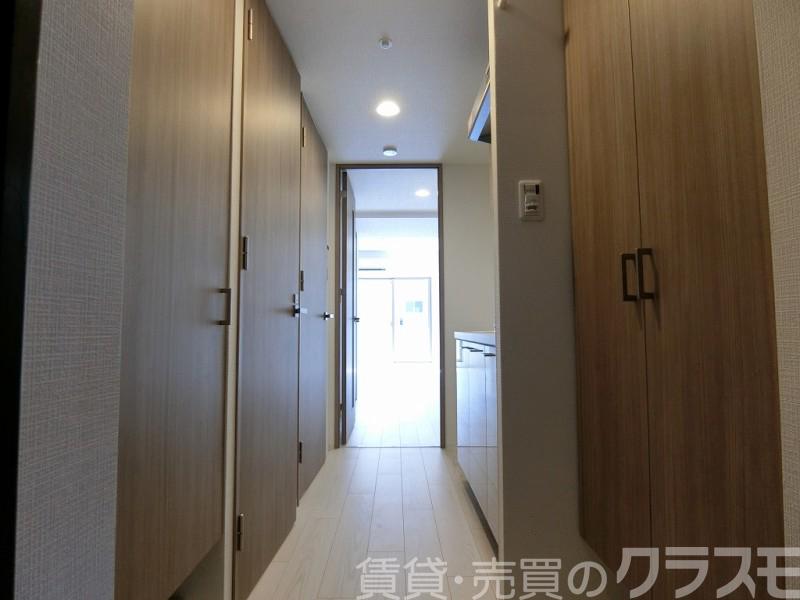 16/30 玄関