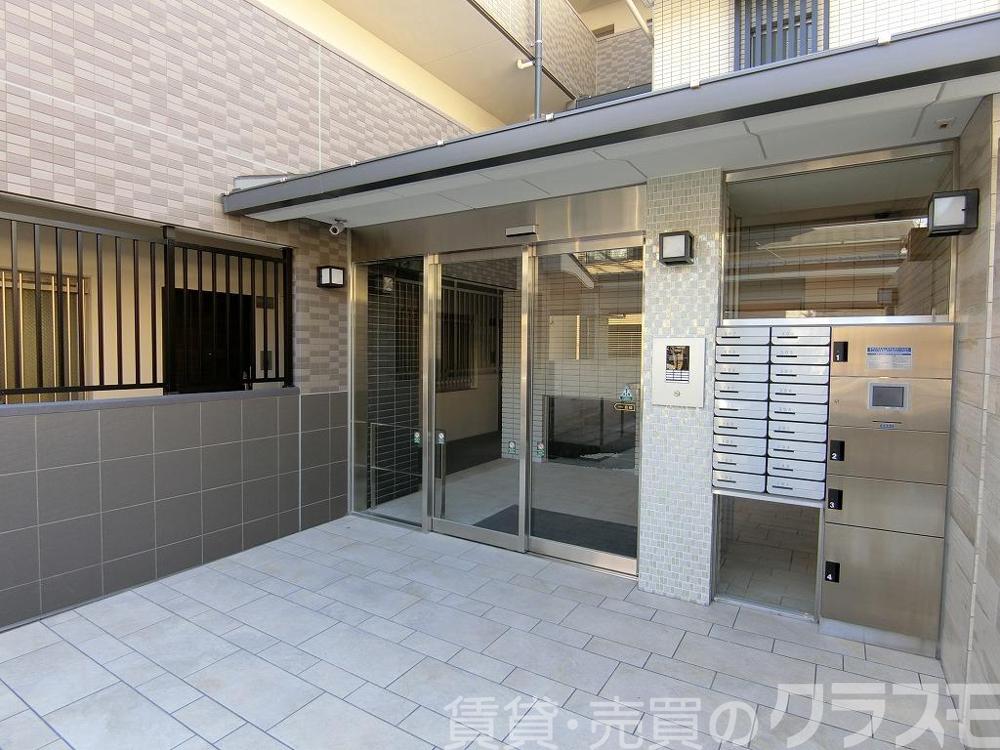 2/4 エントランス