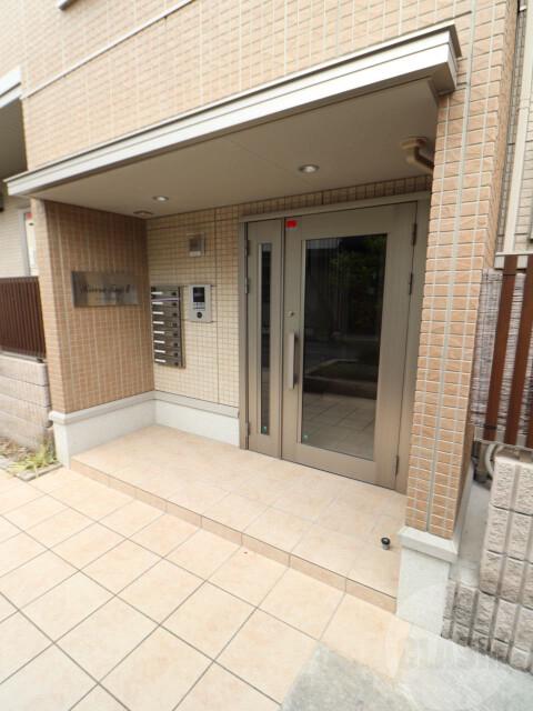 2/10 エントランス