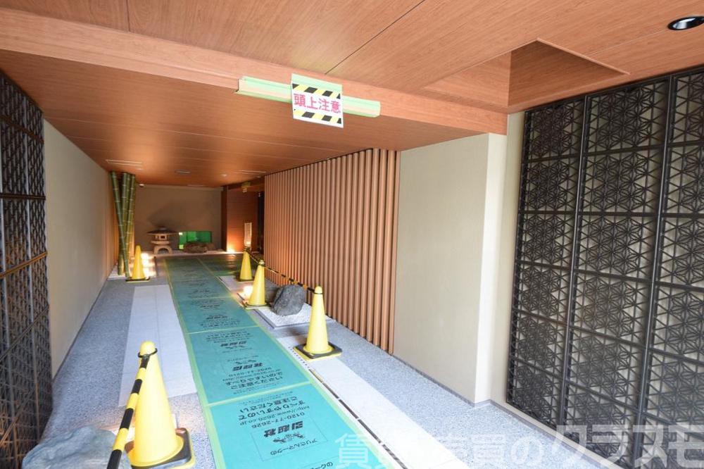 2/4 エントランス