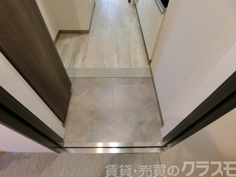 17/30 玄関