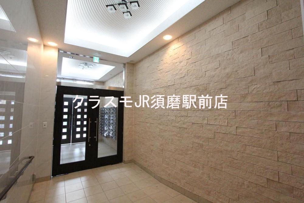 22/30 エントランス