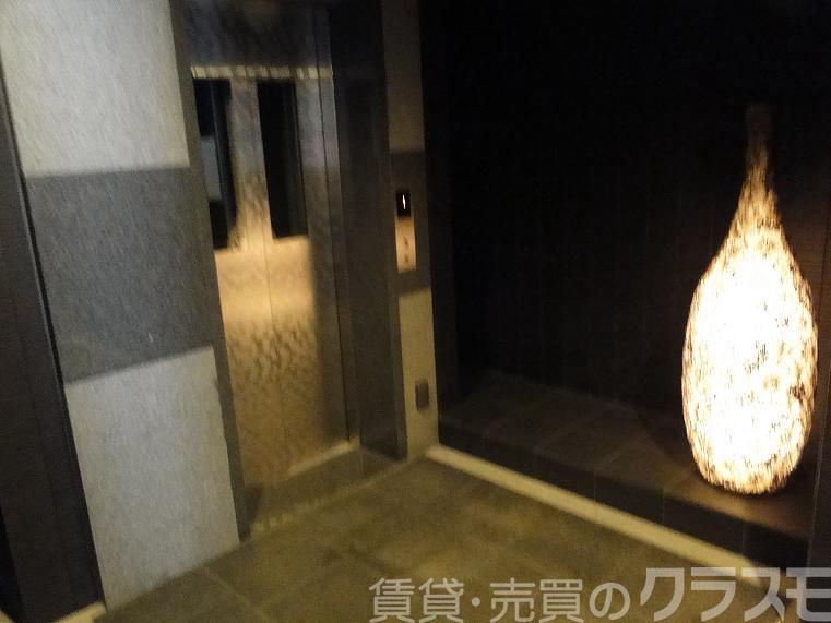 29/30 エントランス