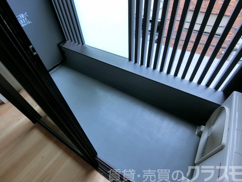 27/30 バルコニー