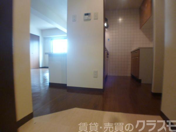 16/30 玄関