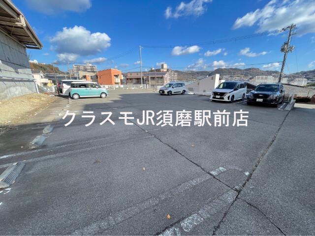 28/30 駐車場