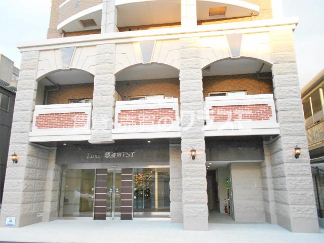 18/30 エントランス