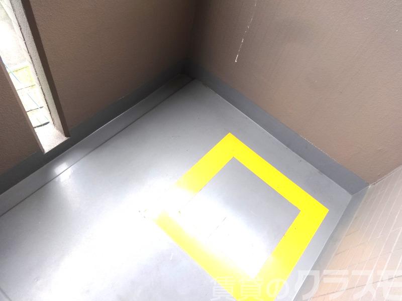 16/27 バルコニー