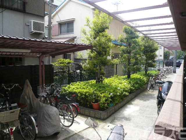 2/4 エントランス