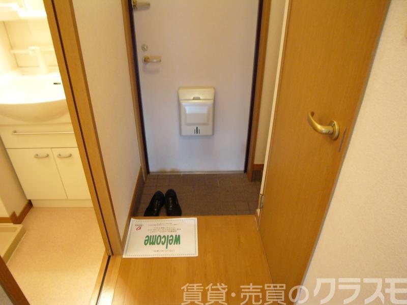 18/30 玄関