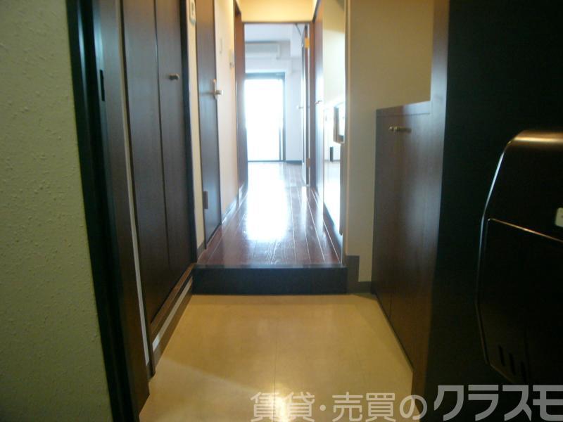 14/30 玄関