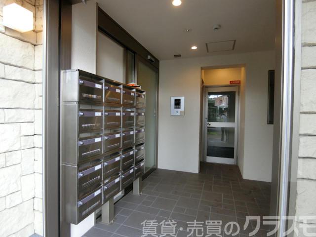 28/30 エントランス