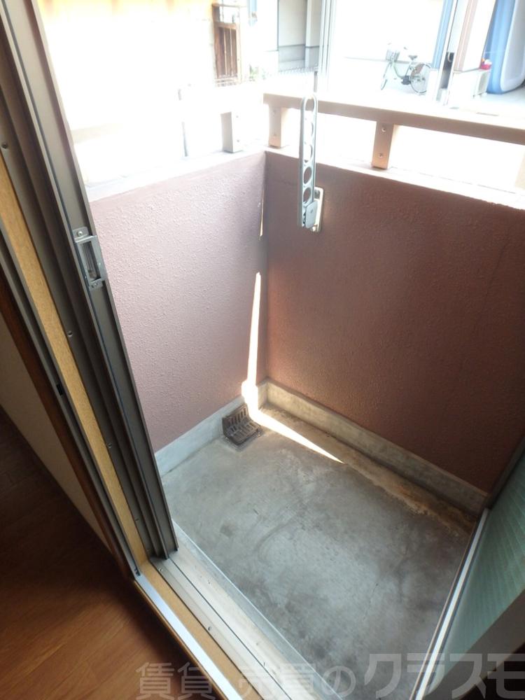 13/23 バルコニー