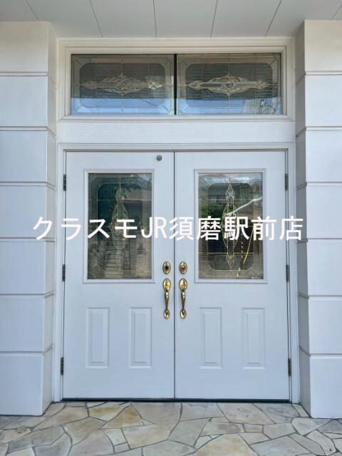 22/30 エントランス