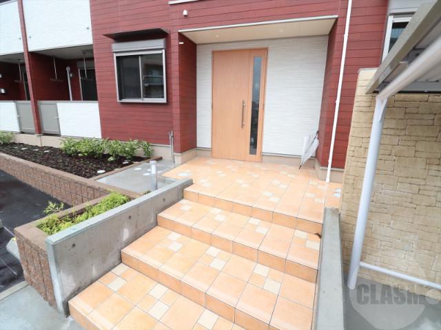 22/30 エントランス