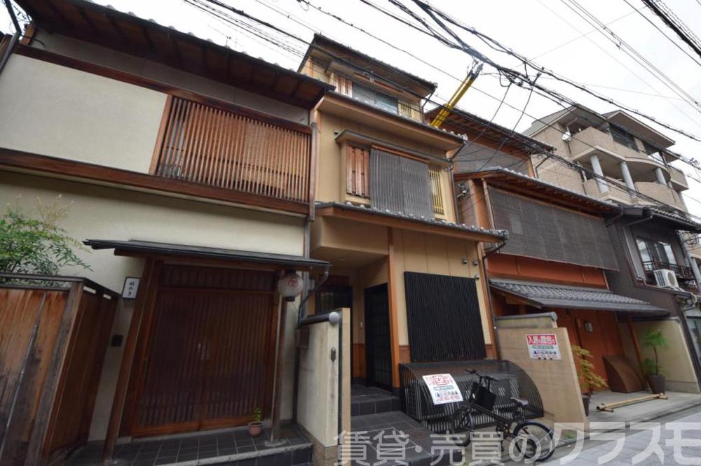 2/3 エントランス