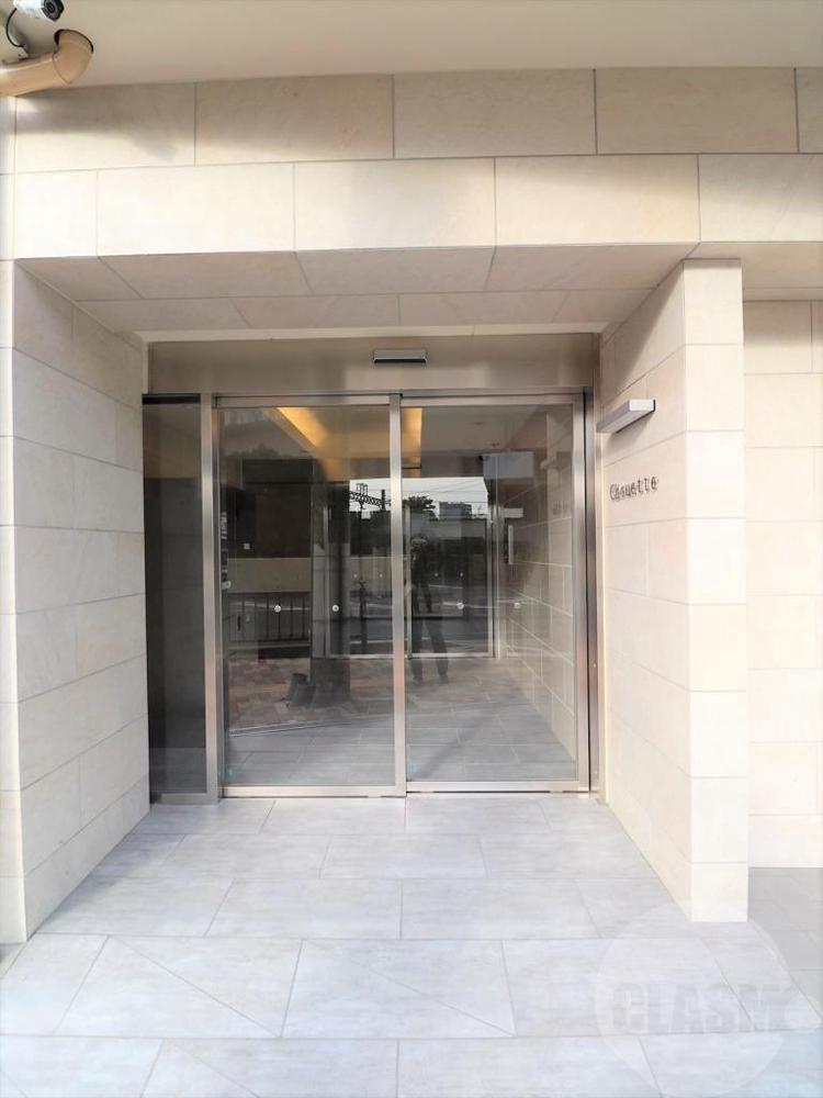 22/30 エントランス