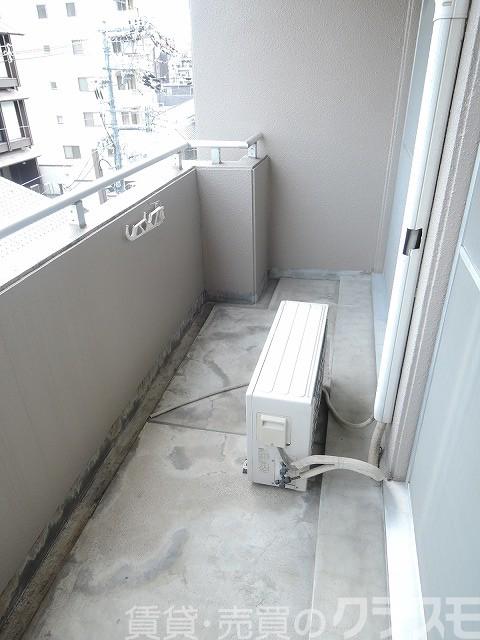 25/30 バルコニー