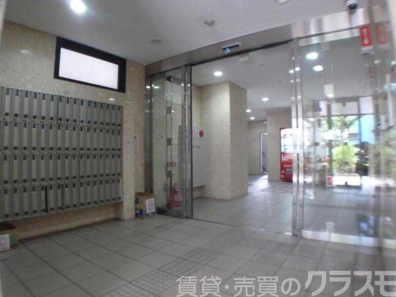 2/4 エントランス