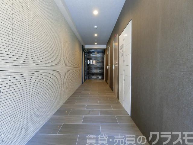 2/4 エントランス