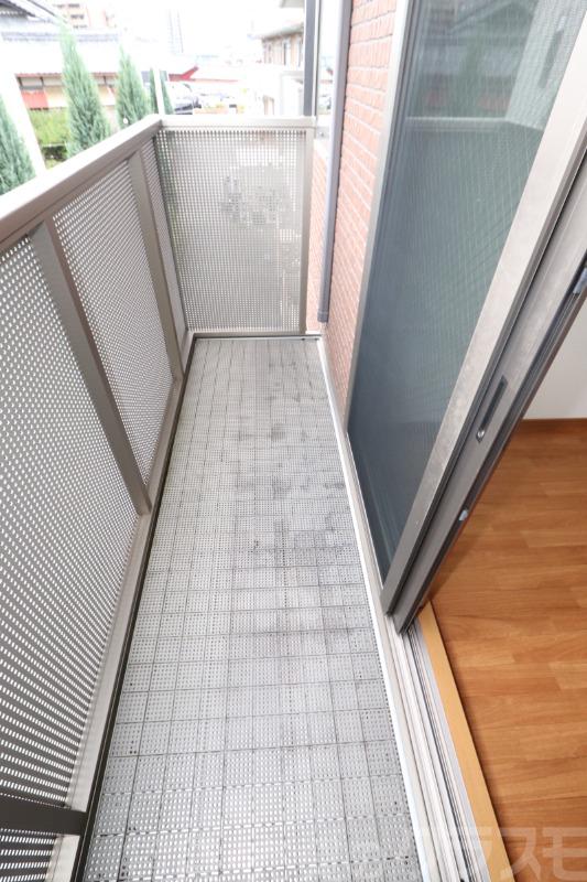 18/24 バルコニー