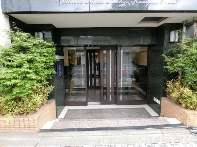 28/30 エントランス