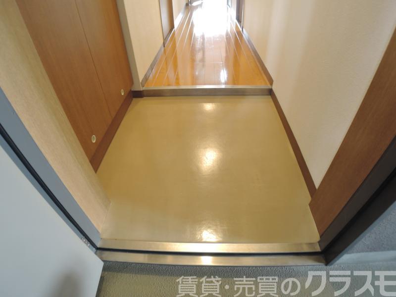 17/30 玄関