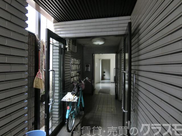 2/3 エントランス