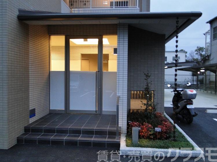 29/30 エントランス